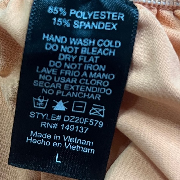 ♥️Fiestar pale orange ruched dress - Picture 7 of 8